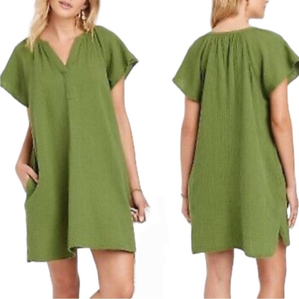 Gauzy Green Short Sleeve Dress with pockets